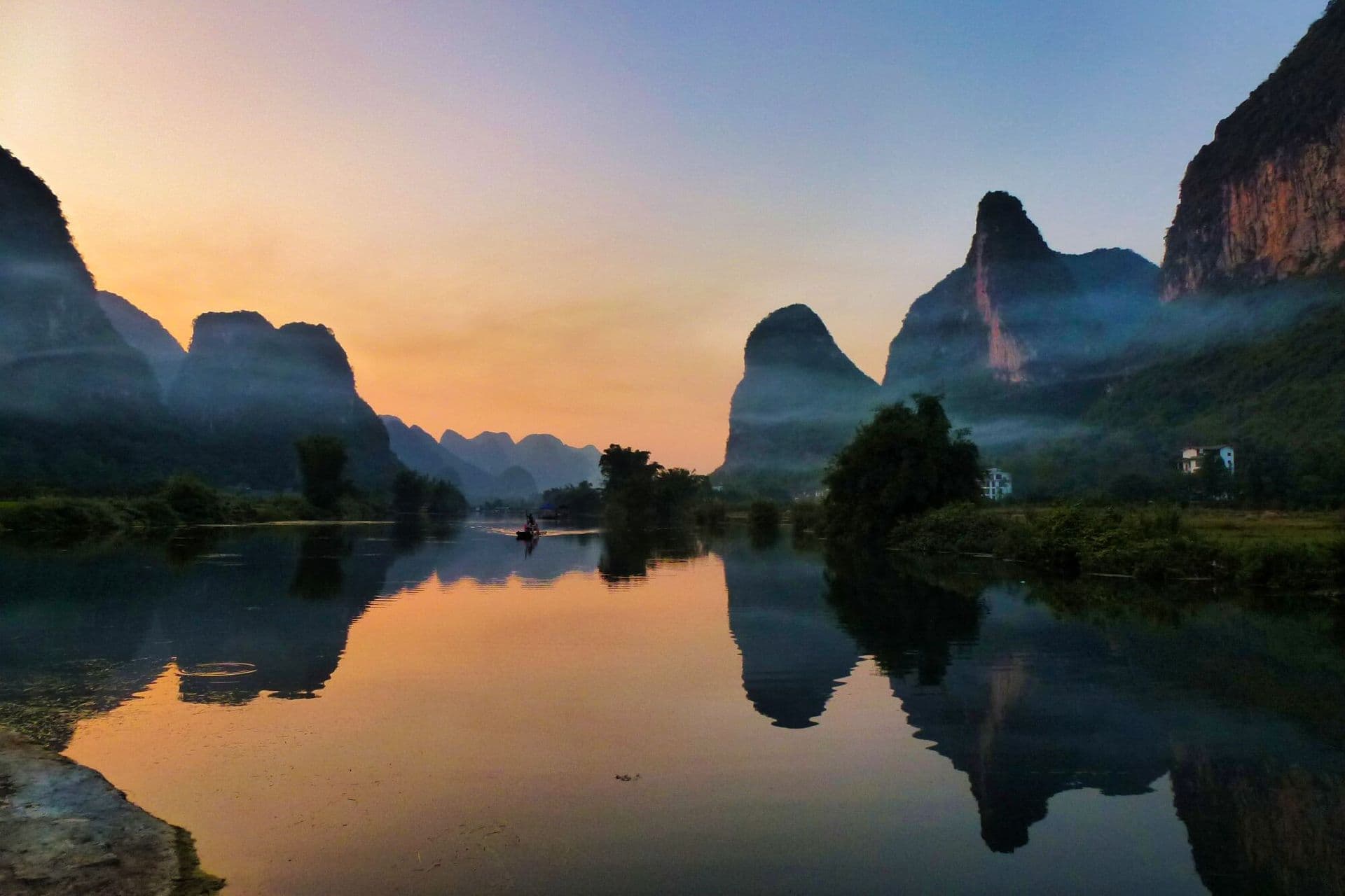 Guilin Landscape Dawn River