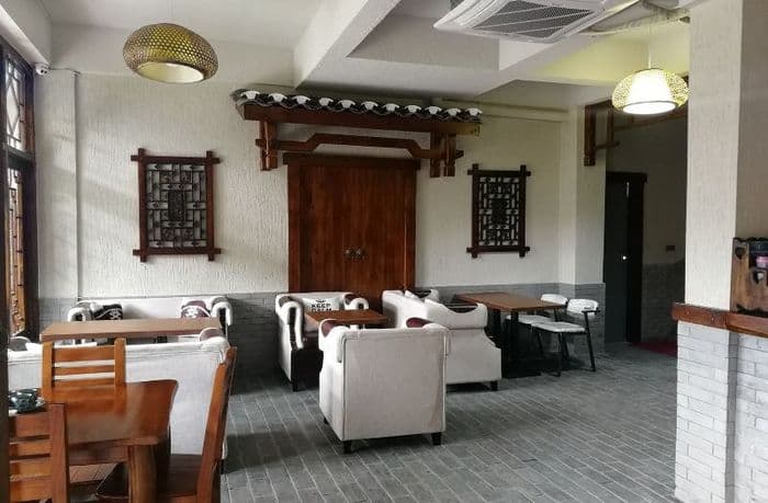 Lindas home common area